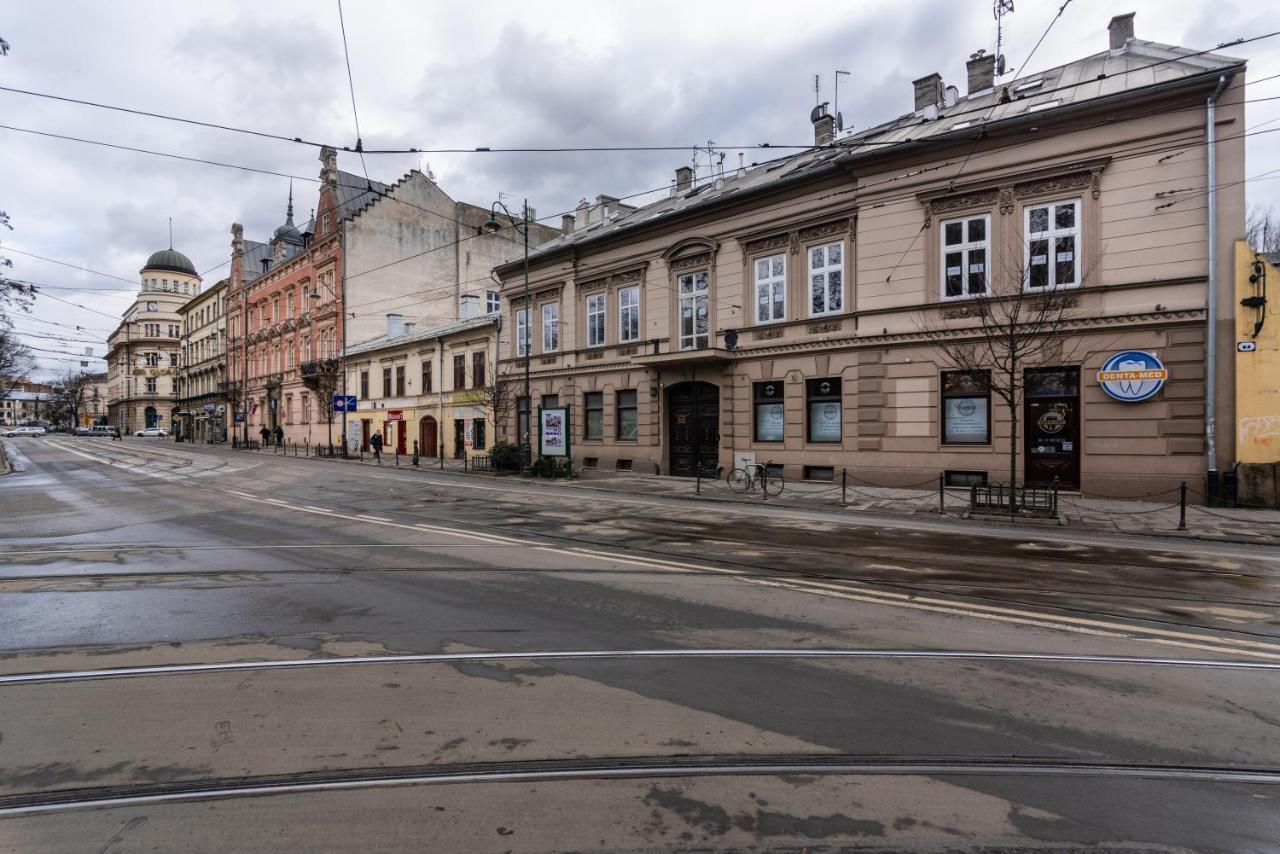 Modern Centrally Located Apartments - By Upstairs Krakau Buitenkant foto
