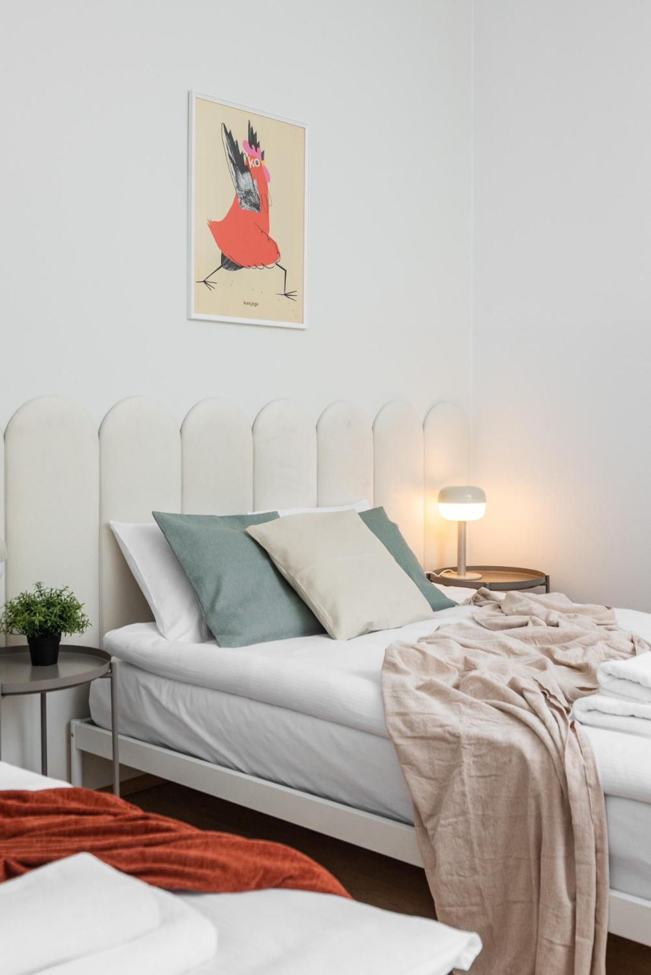 Modern Centrally Located Apartments - By Upstairs Krakau Buitenkant foto