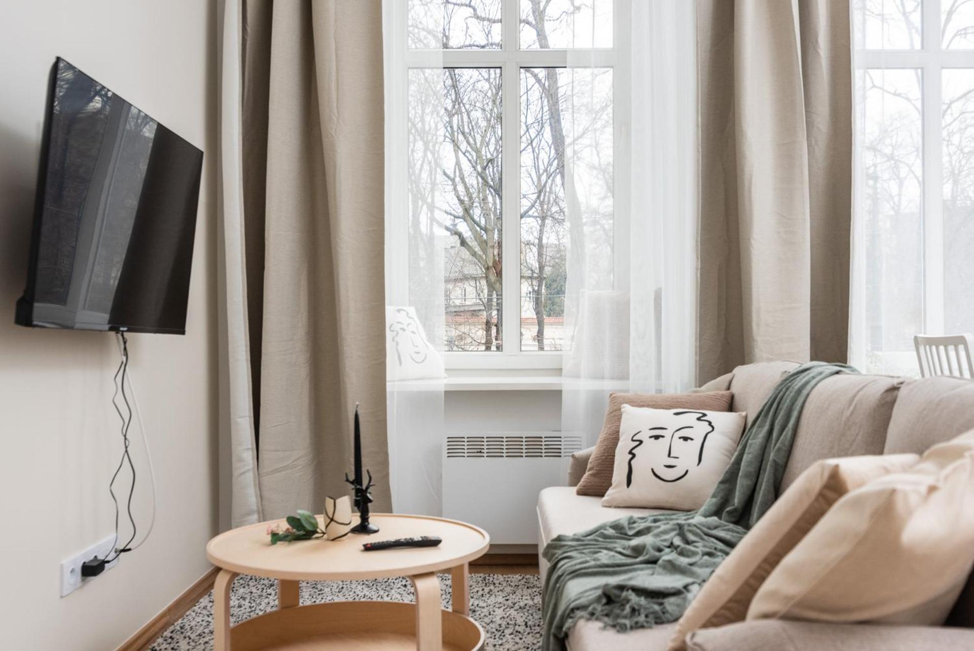 Modern Centrally Located Apartments - By Upstairs Krakau Buitenkant foto